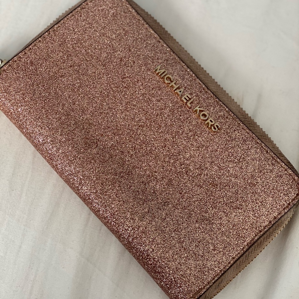Michael kors rose gold watch